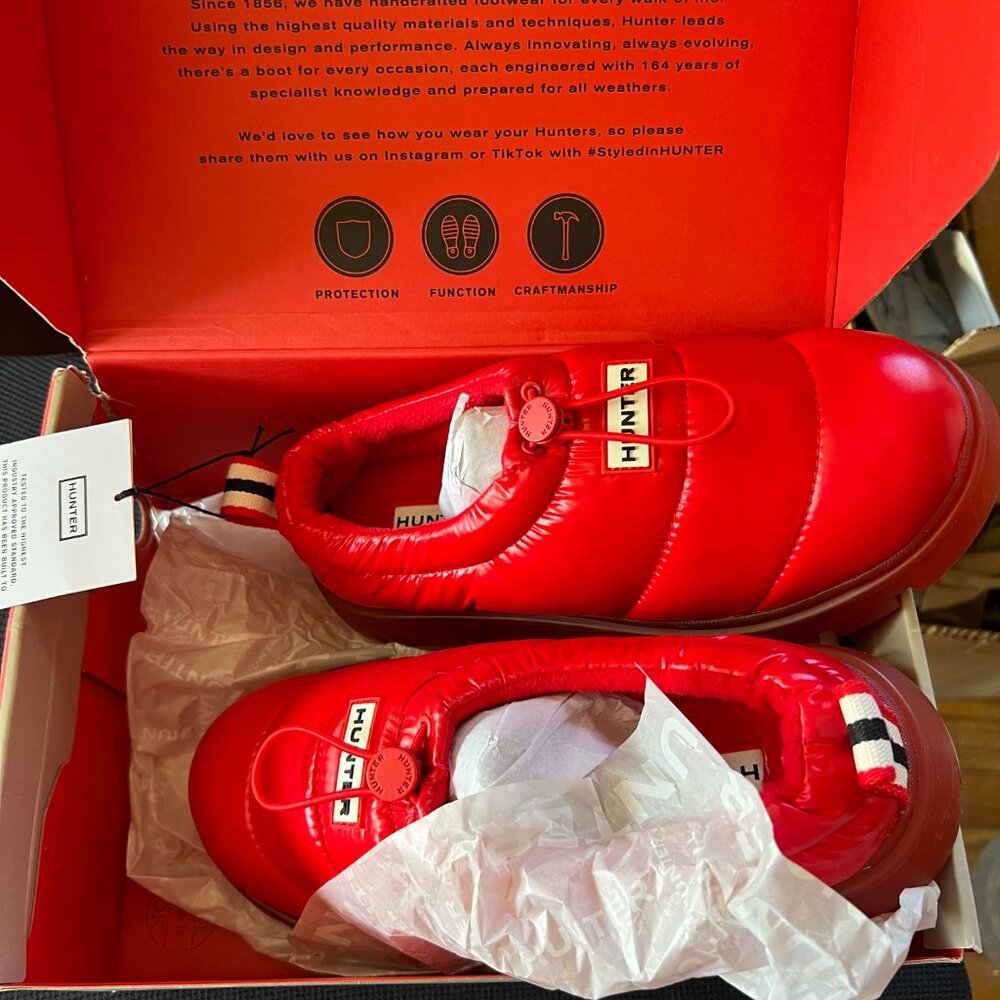Hunter Boots - size 8 Women's - Red